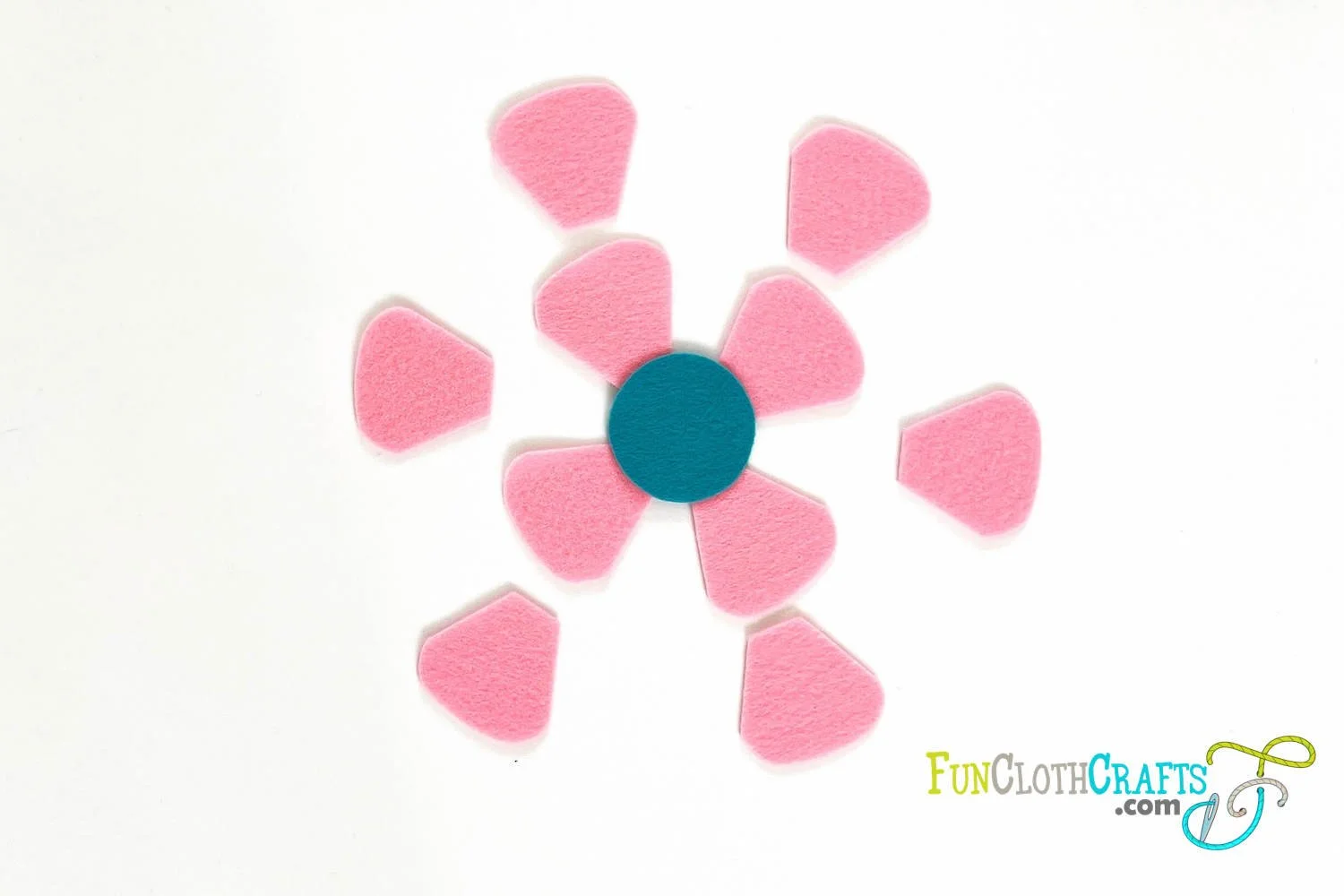 How To Make Felt Flowers Fun Cloth Crafts Felt Craft Patterns